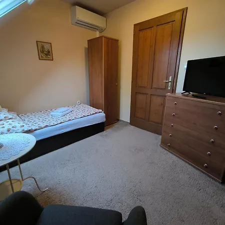 Korona Panzio Балатонберень