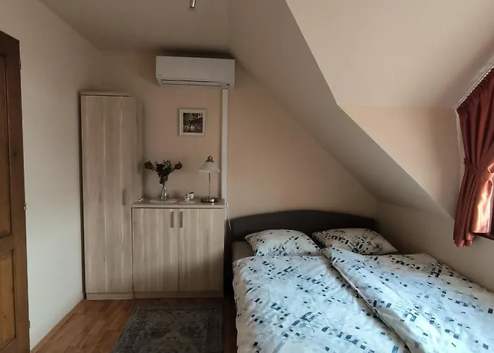 Bed & Breakfast Korona Panzio Balatonberény