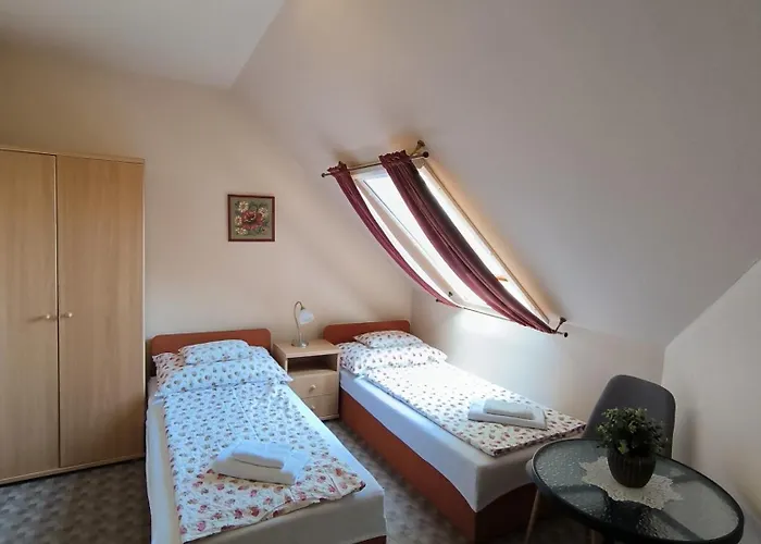 Bed & Breakfast Korona Panzio 3*